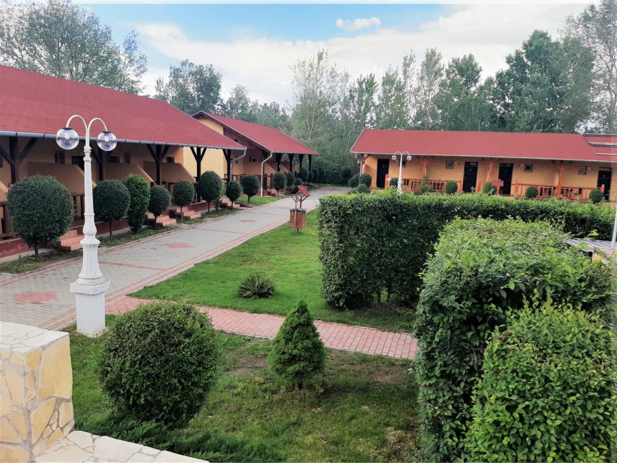 Ligetalja Termál Hotel Peneszlek Exterior foto